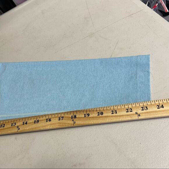 Outdoor Voices light blue cropped leggings size Medium - Picture 7 of 7